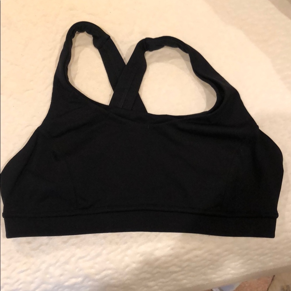 Lululemon sorts bra
